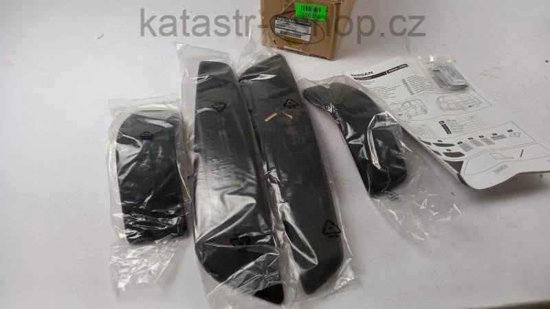 NISSAN KE620JX000 Tělo