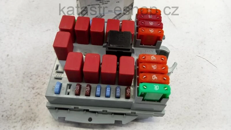 1398646080 pojistková skříň, Nový originální díl, dodání 2-3dny